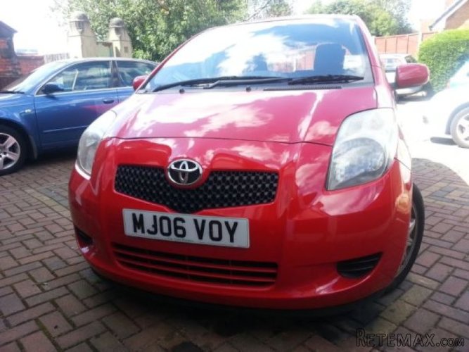 Toyota Yaris 1.0 VVT-i T3 - 2