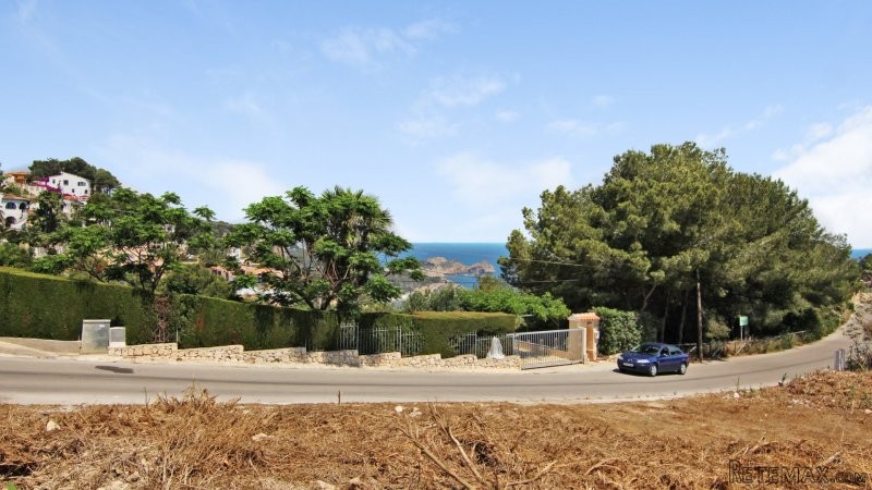 Excellent value plot with spectacular..