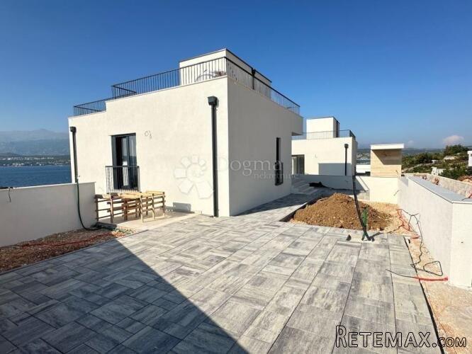 LUKSUZNA VILA U IZGRADNJI ,60 m OD MORA, NOVIGRAD-ZADAR!! !! - 3