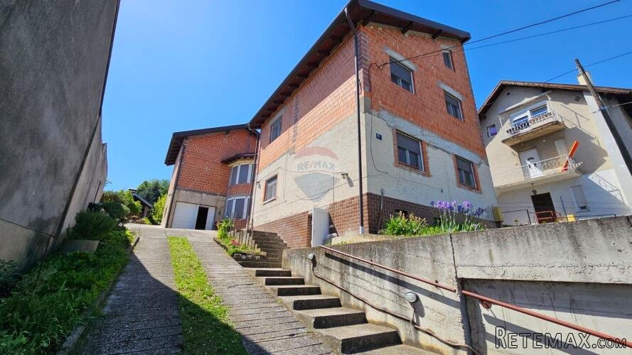 Obiteljska Kuća, Vrapče 460 m2 s prekrasnim parkom