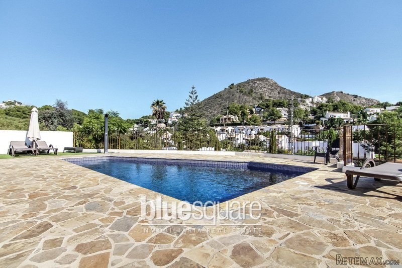 Exclusivity modern build villa El Portet