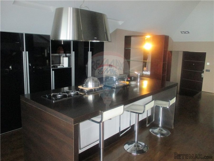 OPATIJA - STAN 240m2 - PARKING - NAJAM - 9