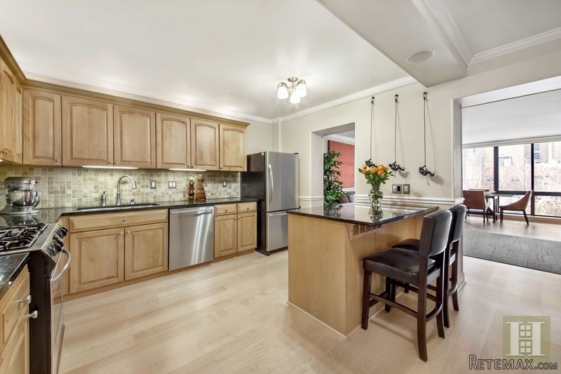 2 bedroom Apartment For Sale: 303 EAST.. - 2