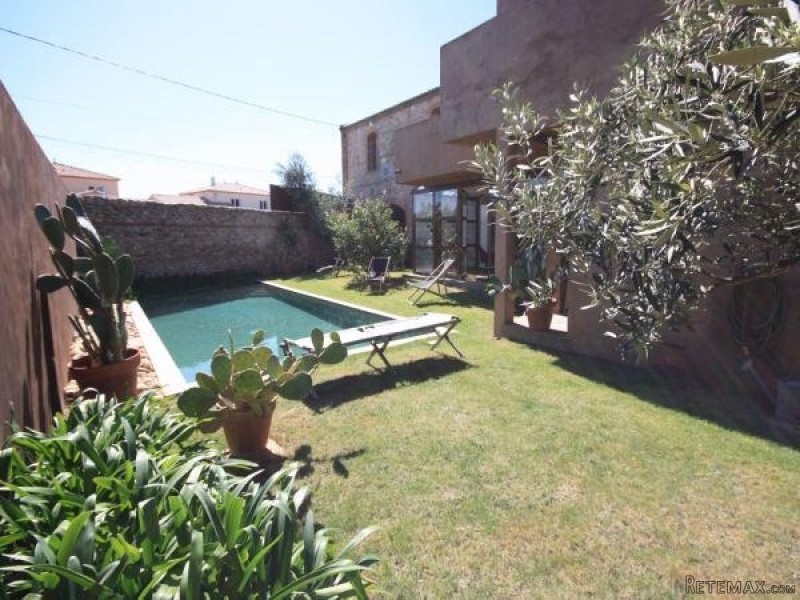 Full Of Character Property With Garden.. - 2