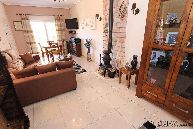 This nice terraced house is located in Las Chismosas in the.. - 2