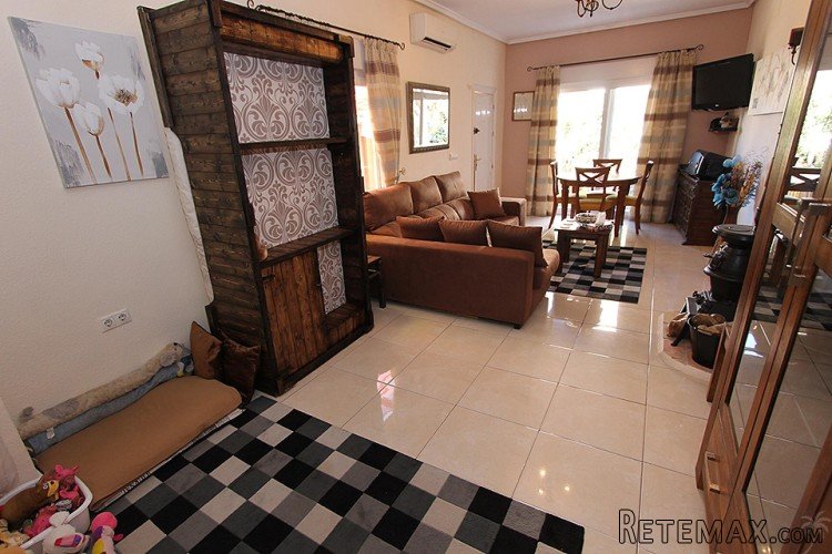 This nice terraced house is located in Las Chismosas in the.. - 3
