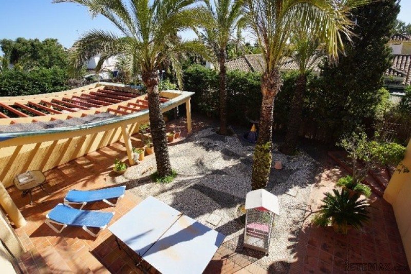 5 Bedrooms - Villa - Malaga - For Sale