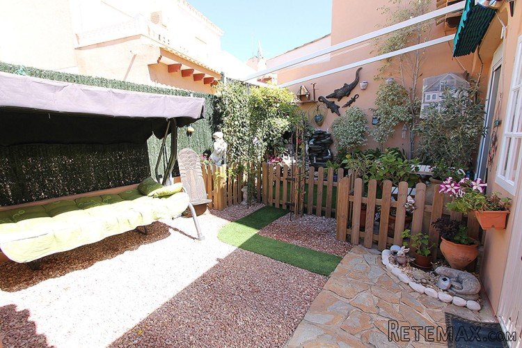 This nice terraced house is located in Las Chismosas in the.. - 7