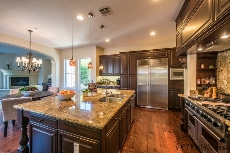 17039 San Antonio Rose Court