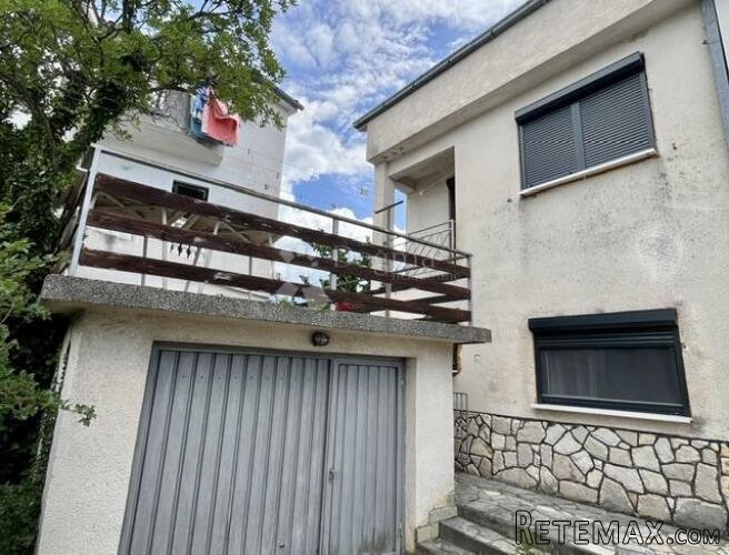 Jadranovo,dvojna kuća 250 m od mora