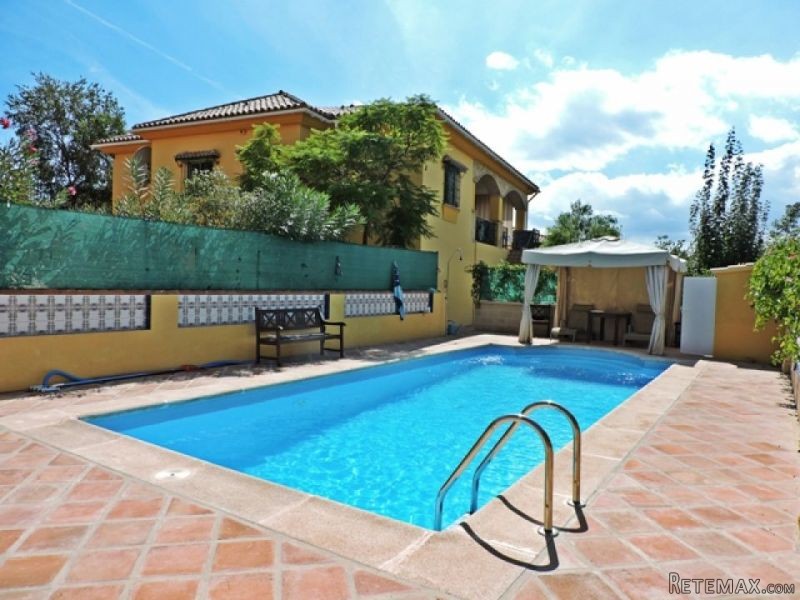 3 bedroom, 2 bathroom Villa, (build 262..