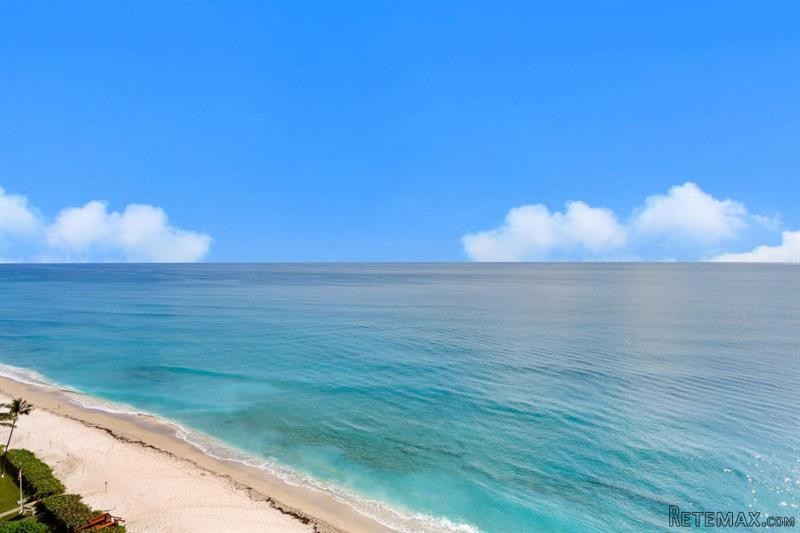 2 bedroom Residence For Sale: Singer..