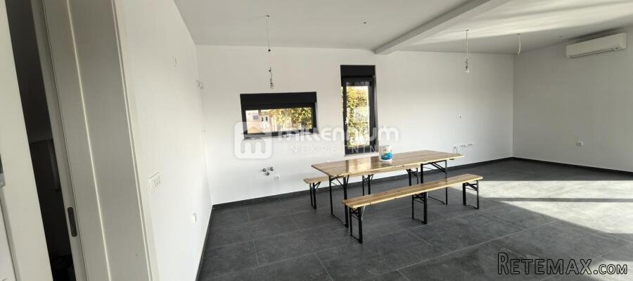 Otok Krk, Linardići, 200m2, samostojeća kuća s bazenom - 11