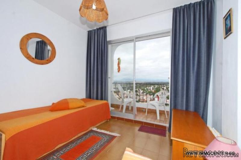 EMPURIABRAVA: Nice studio at 100 m from..
