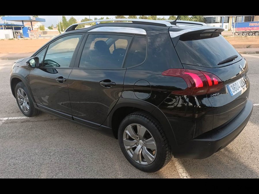 Peugeot 2008 1.2 - 2