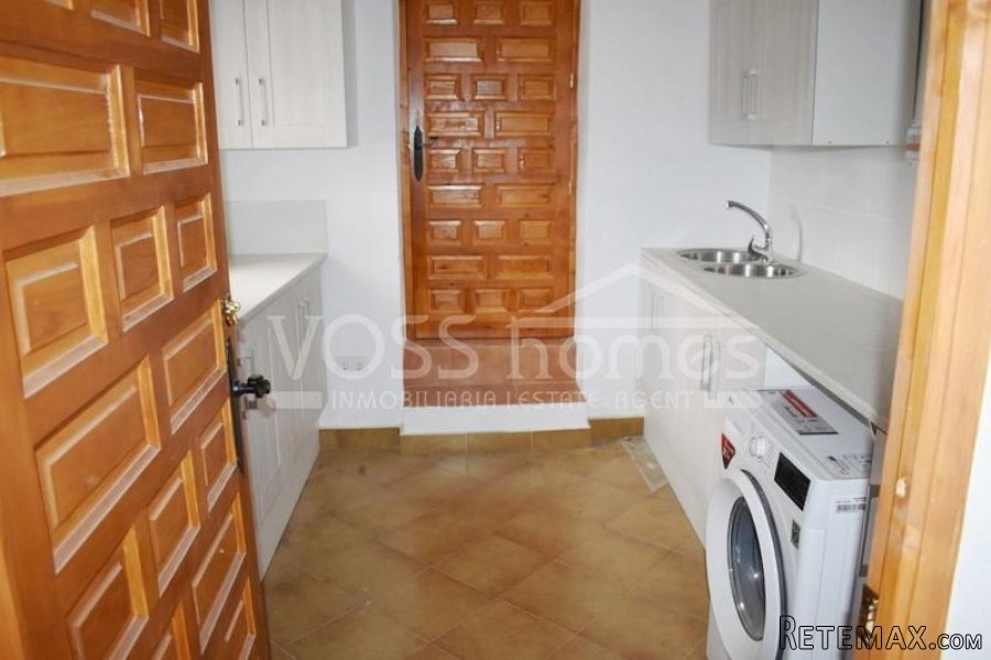 EXCLUSIVE TO VOSS HOMES - Recently improved country house.. - 13