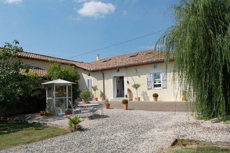 Well Renovated Longere With Land