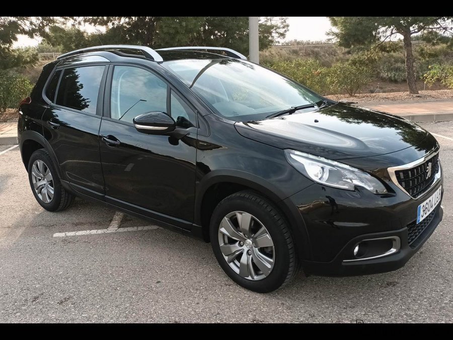 Peugeot 2008 1.2 - 4