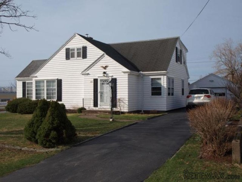 3 bedroom House For Sale: 173 Broad..