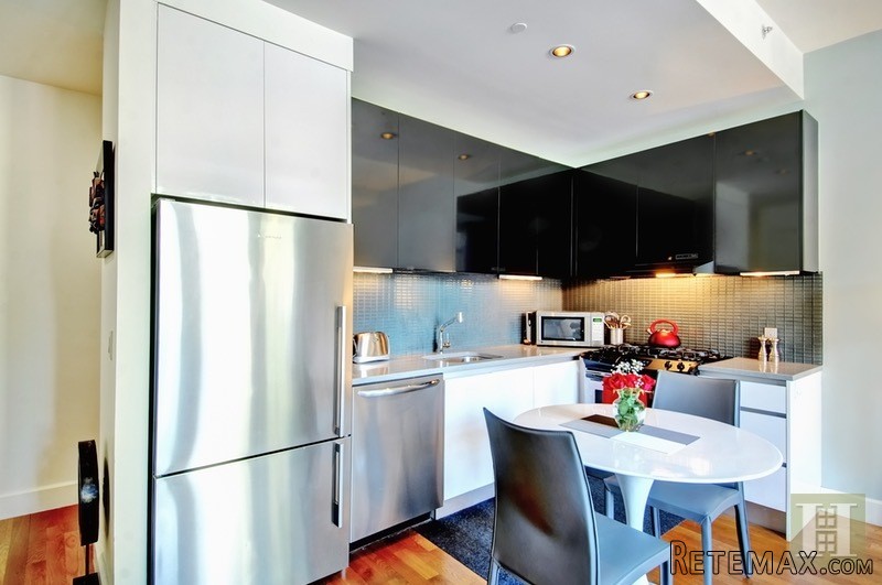 1 bedroom Apartment For Sale: 315 GATES.. - 2