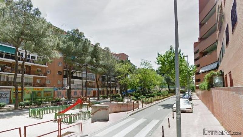 Garaje en venta en AlcalA de Henares..
