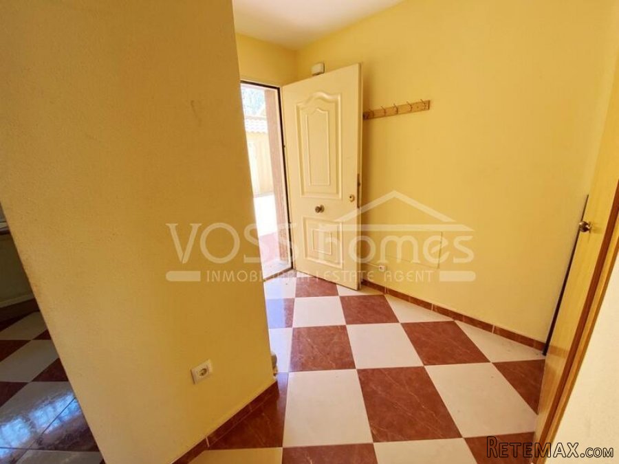 NEW LISTING TO VOSS HOMES - A larger than usual, 3 bed, 2.. - 16