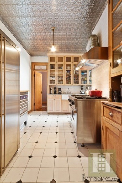 3 bedroom Apartment For Sale: 790.. - 2