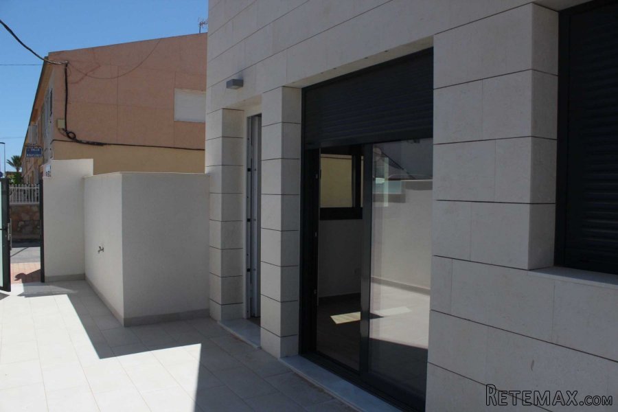 Nuevo apartamento en planta baja de 2 dormitorios y 1.. - 2