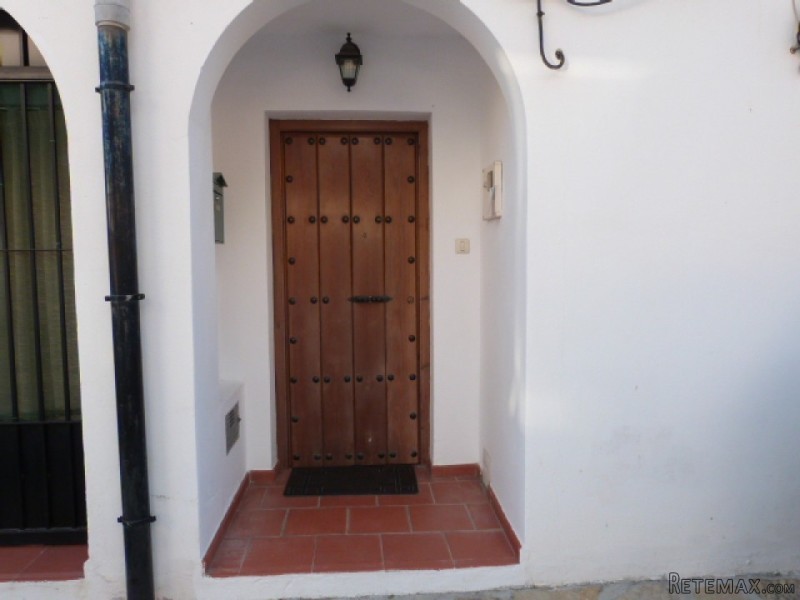 3 bedroom, 1 bathroom Townhouse, (build.. - 2