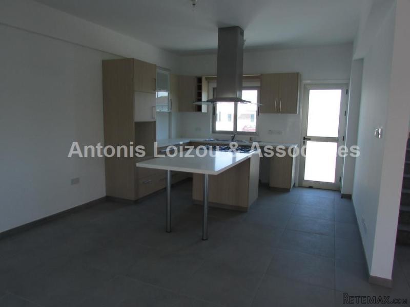 Three Bedroom Semi Detached House in.. - 2