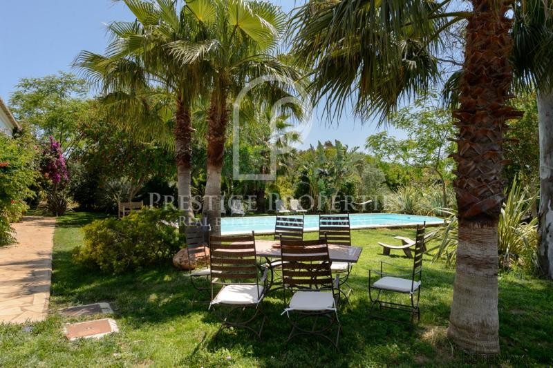 Enchanting villa with pool in the north.. - 2