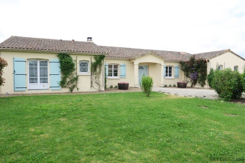 Large Villa With Heated Pool Near The..