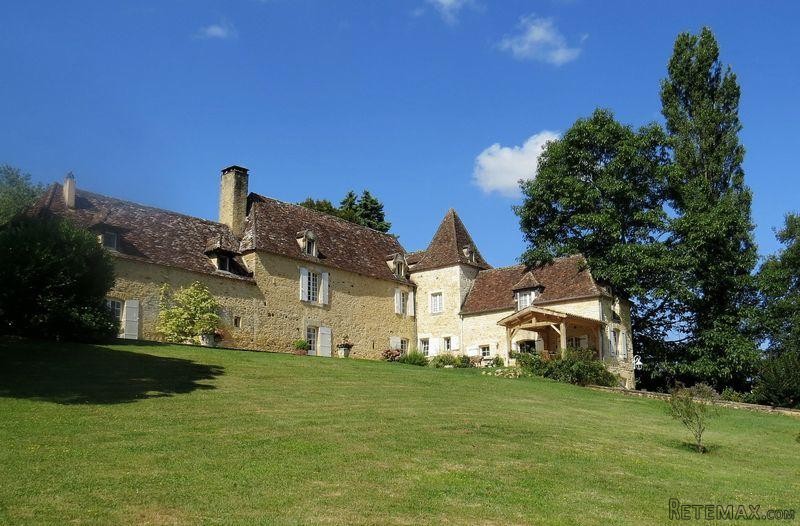 5 Bedroom Country House For Sale - 2