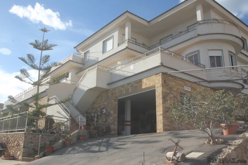 5 Bedrooms - Apartment - Murcia - For..