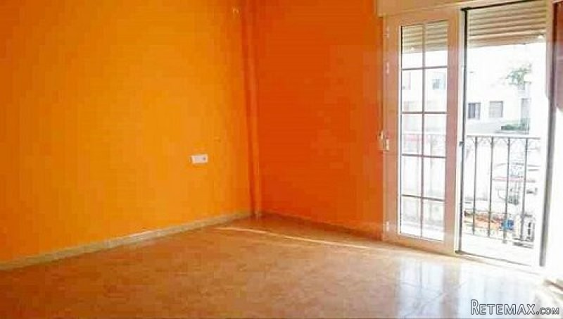 A SPACIOUS 3 BED APARTMENT - 2
