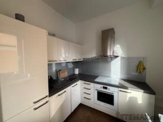 Centar-67m2,2s+db adaptiran ,lift ,drugi kat - 2