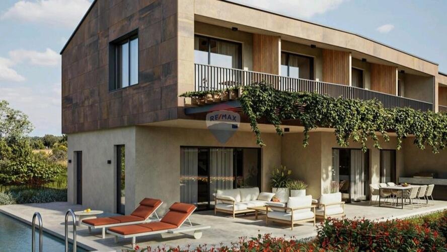 Poreč- Moderna kuća novogradnja s bazenom - 2