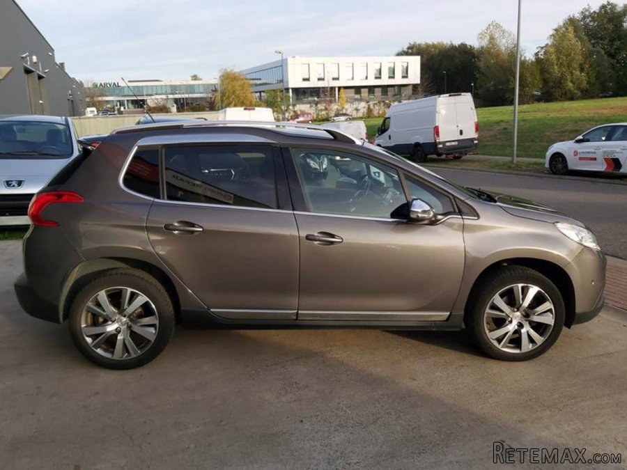 Peugeot 2008 1.6 HDi Allure - 2