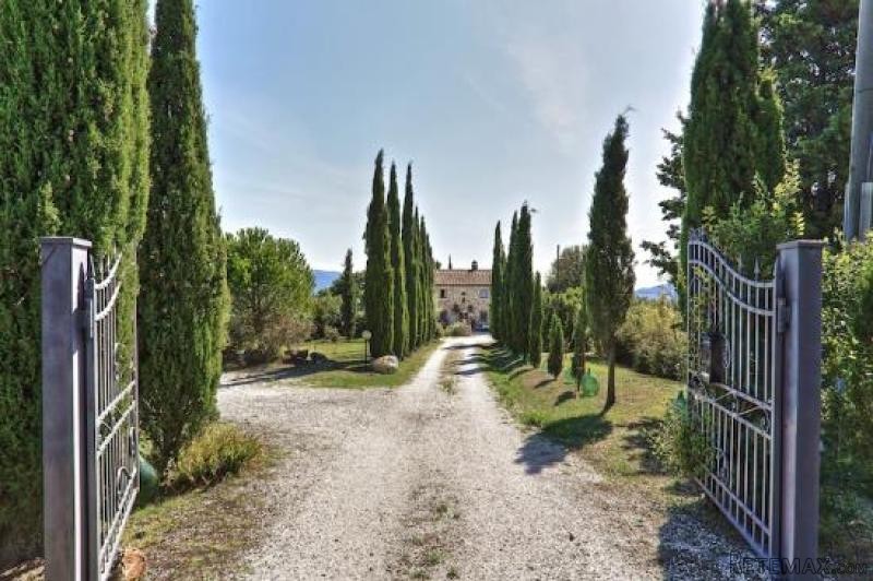 House - Tuscany - For Sale