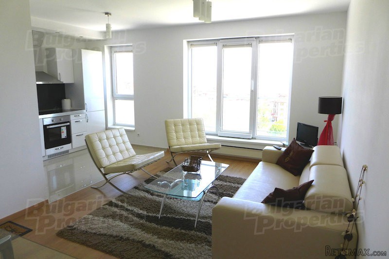 Large Apartment In Premium Complex In..