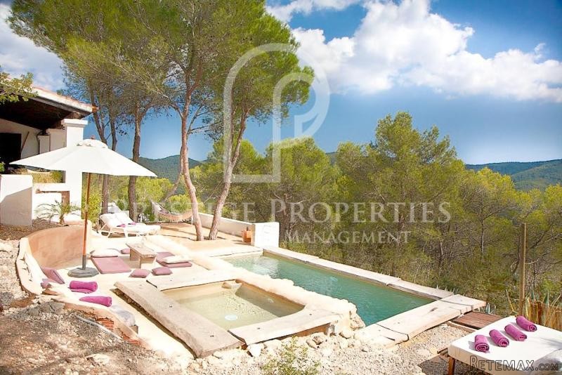 Peaceful hill top location with..