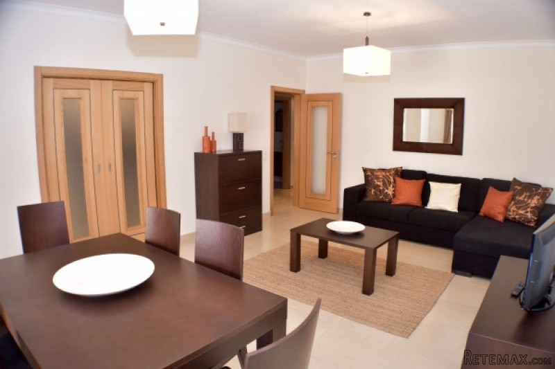 Amazing T2+1 Bedroom Apartment In Lagos - 2