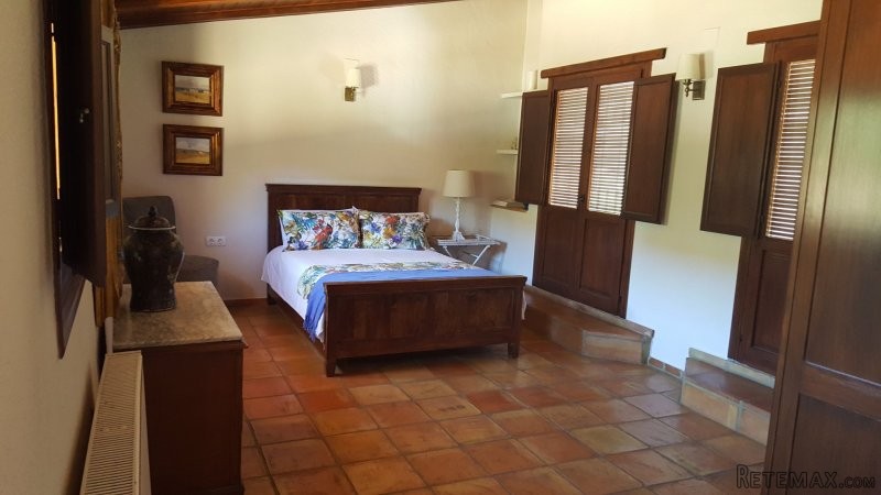 Fully restored 4/5 bedroom finca (old.. - 2