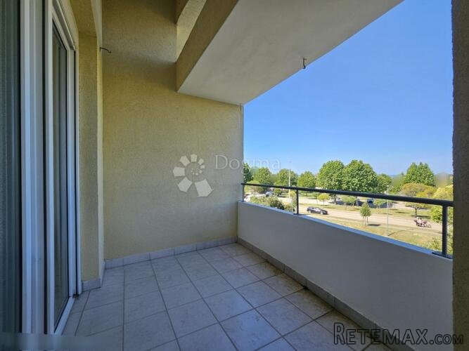 2SS+DB, pogled more, centar - 2