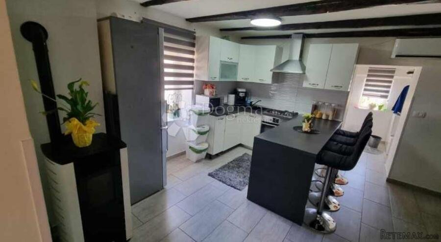 RENOVIRANA ISTARSKA KAMENA KUĆA U OKOLICI POREČA ! - 2