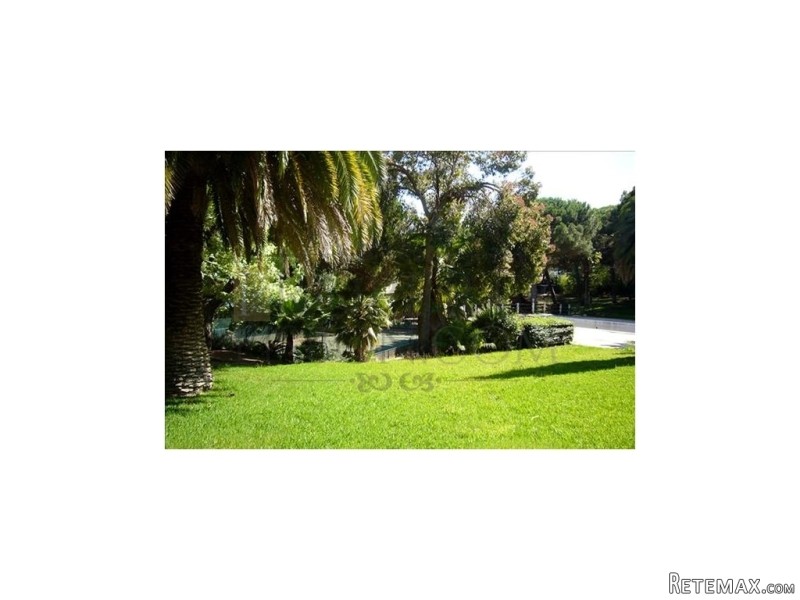 T6 Lisbon Apartment with Terrace for..