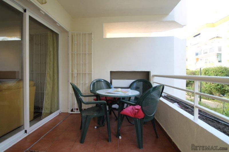 2 bedroom Apartment For Sale: Marbella - 2