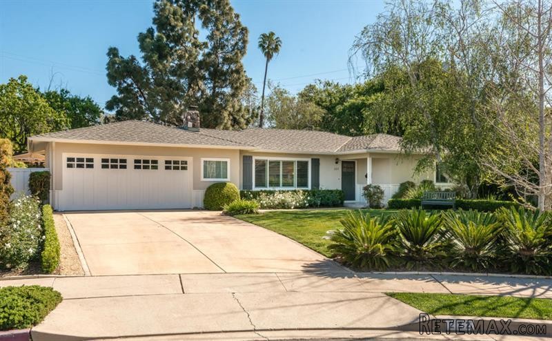 3 bedroom House For Sale: 222 Adair Dr