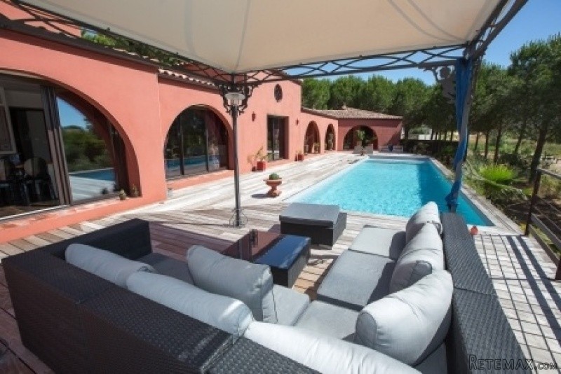 Luxury Villa On A Landscaped Garden.. - 2