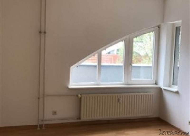 4 Rooms Apartment For Sale In Berlin..